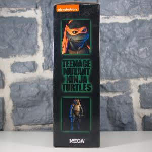 Figurine NECA Les Tortues Ninja - Michelangelo 18 cm (04)